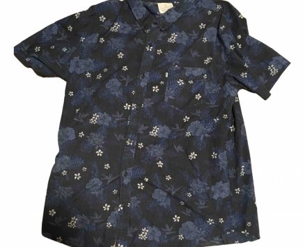Levi’s navy Shirts