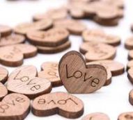 100pcs Wooden Heart Shaped Confetti