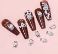 10pcs Halloween Skull Shaped Nail Art Decoration