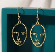 1pair Hollow Out Abstract Face Design Drop Earrings
