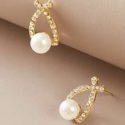 1pair Rhinestone Decor & Faux Pearl Decor Stud Earrings