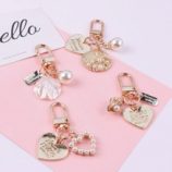 1pc Faux Pearl Decor Keychain