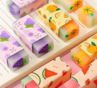 1pc Fruit Pattern Random Eraser