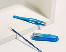 1pc Nail Clippers & 1pc Acne Needle & 1pc Eyebrow Tweezers