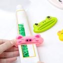 1pc Random Cartoon Toothpaste Squeezer