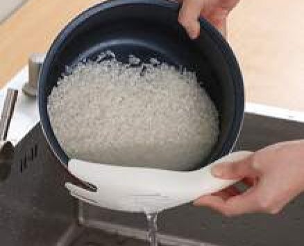 1pc Random Color Rice Washing Spoon