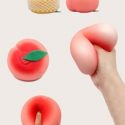 1pc Random Peach Pinch Toy