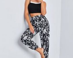 2 In 1 Cami Top & Graphic Pants Pajama Set