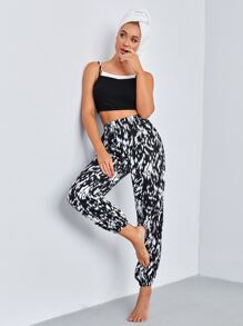 2 In 1 Cami Top & Graphic Pants Pajama Set