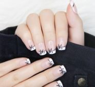 24pcs Bow Pattern Fake Nail & 1sheet Tape & 1pc Nail File