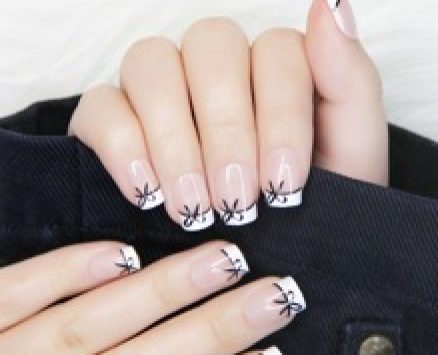 24pcs Bow Pattern Fake Nail & 1sheet Tape & 1pc Nail File