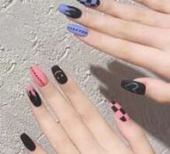 24pcs Graphic Fake Nail & 1sheet Tape & 1pc Nail File