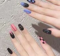 24pcs Graphic Fake Nail & 1sheet Tape & 1pc Nail File