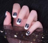 24pcs Halloween Skeleton Pattern Fake Nail & 1pc Tape & 1pc Nail File