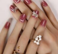 24pcs Rhinestone Decor Fake Nail & 4pcs Nail Art Tool