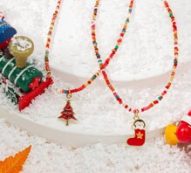2pcs Christmas Tree Pendant Beaded Necklace