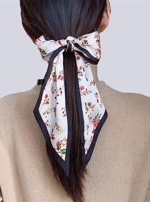 2pcs Ditsy Floral Print Hair Accessory