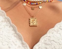 2pcs Faux Pearl Beaded Necklace