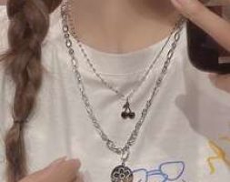 2pcs Floral Decor Chain Necklace