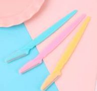 3pcs Random Color Eyebrow Trimming Knife