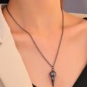 Beak Pendant Chain Necklace