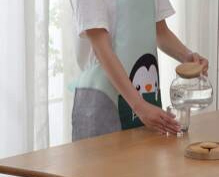 Cartoon Penguin Print Apron