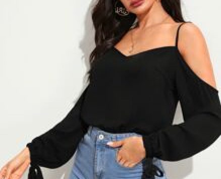 Cold Shoulder Knot Cuff Top