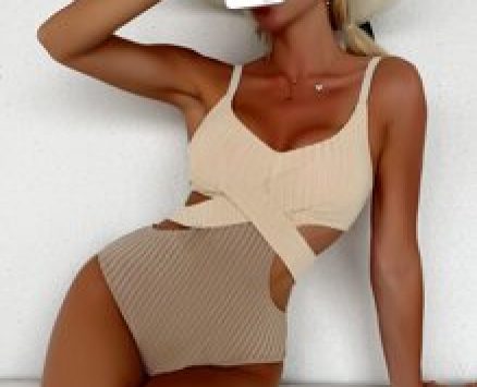 Color Block Twist One Piece Swimsuit