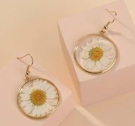 Dried Daisy Circle Drop Earrings