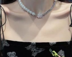 Faux Pearl Beaded Necklace