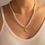 Faux Pearl Beaded Necklace