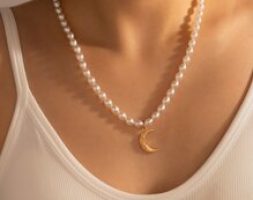 Faux Pearl Beaded Necklace