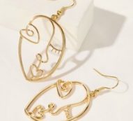 Figure Shaped Drop Earring 1pair
