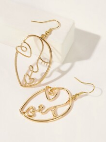 Figure Shaped Drop Earring 1pair