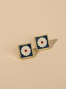 Floral Graphic Stud Earrings