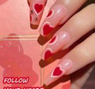 Follow Your Heart Fake Nail
