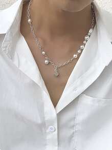 Guys Dice Decor Chain Necklace