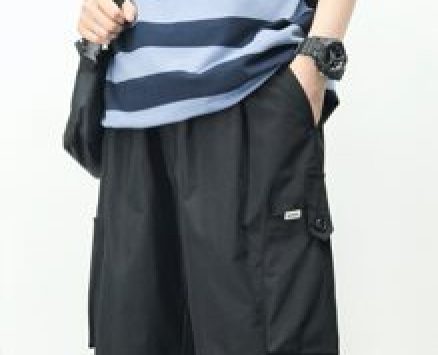 Guys Letter Patched Shorts