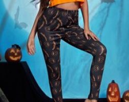 Halloween & Letter Graphic Tee With Leggings PJ Set