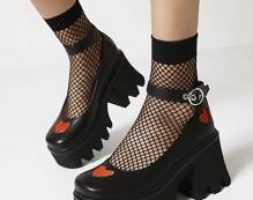 Heart Graphic Eyelet Buckle Decor Ankle Strap Chunky Heels