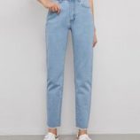 High Waist Raw Hem Jeans