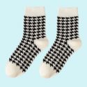 Houndstooth Print Crew Socks