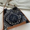 Large Capacity Geometric Pattern Shoulder Bag