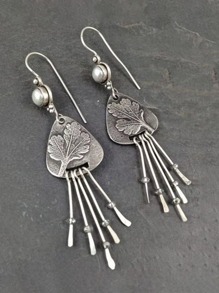 Leaf Graphic Drop Earrings