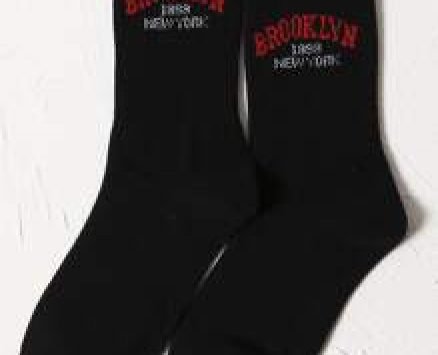 Letter Graphic Crew Socks