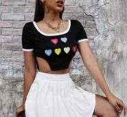 Letter & Heart Embroidery Contrast Binding Asymmetrical Hem Tee