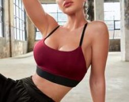 Medium Support Cut Out Sports Bra