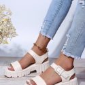 Minimalist Buckle Decor Chunky Sandals