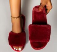 Minimalist Fluffy Bedroom Slippers