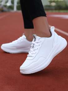 Minimalist Lace-up Front Running Shoes